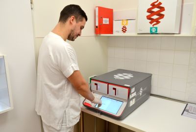 Časná diagnostika pomocí nového špičkového analyzátoru v Nemocnici AGEL Prostějov zvyšuje šanci na přežití u pacientů s nejtěžšími infekcemi